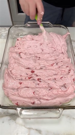 Easy 2-ingredient cakes your family will love Danny makes two different cakes using only 2 ingredients each cake 🎬 This video was produced by Network Media and Danny N’s Kitchen | Flavor Blender