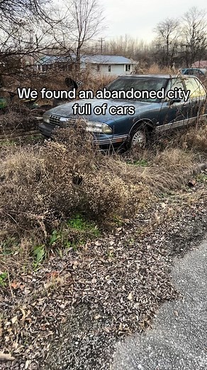 Abandoned city full of cars