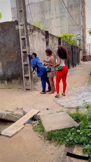 Sortir avec une fille qui vit encore chez ses parents donne ça 😂💔 Avec Shadow pro / Bella_love_officiel / Kalifa officiel / LUNE . | Neil Cruz Comedie