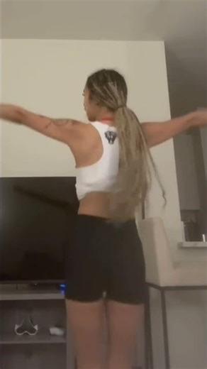 26-27 Cheer 2: Back view