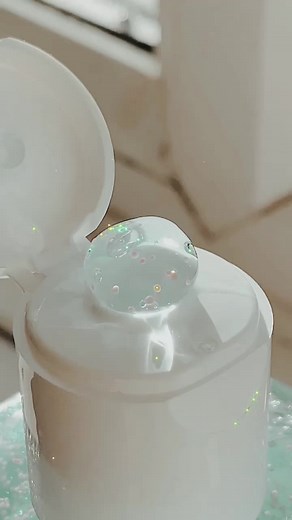 2020 TikToks: Dance Trends and Nostalgia