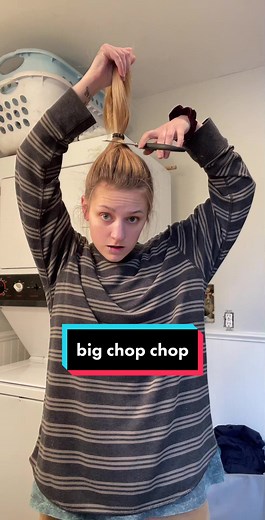 Lesbian Haircut Transformation Tutorial | Long to Short Hair