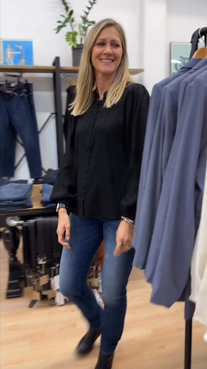 Casual Fridays done right ✅ with the Leila Luca Predictions blouses & Billie the Label Dylan Blazer 🙌 shop in store or online 🥰 | The Rock Box