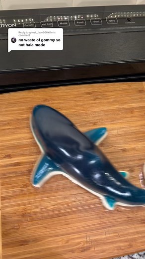 gummy shark skull reveal #gummy #shark #experiment #lifehack #satisfying #reels | Kyle Istook