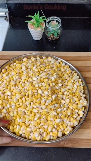 How to store Sweet Corn? How to peel corn easily & store them in 5 minutes How to peel corn easily & store them in 5 minutes This video shows how to separate corn kernels easily and quickly, How to peel sweet corn and take corn from the cob. The fastest and easiest way to peel sweet corn. Corn Silk Remover Trick | Tips and Tricks "How to Remove Corn Kernels from the Cob" The easiest way to remove corn from the cob. | Sonia Gidwani