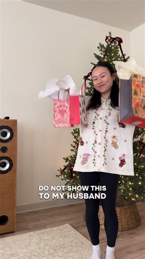 Wisteria Jade on Instagram: "Gift giving this season made easy with @nfmpics ! NFM is teaming up with local nonprofits to offer free in-store gift wrapping 🎁 While your gifts are being wrapped, you’ll get to learn about the incredible work these organizations are doing to make our community a better place. Such a meaningful way to give back this season 🤍 Free Gift Wrapping Dates & Times: Fri: Dec 5, 12, 19 | 5–8 PM Sat: Dec 6, 13, 20 | 12–5 PM Sun: Dec 7, 14, 21 | 12–5 PM What’s on your wish l