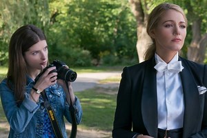 ‘A Simple Favor’ Film Review: Anna Kendrick and Blake Lively Mix Martinis and Murder in Disappointing Comedy-Mystery