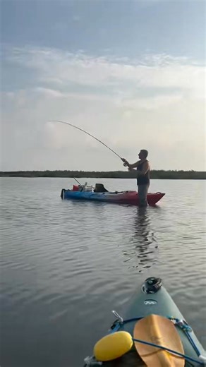 Ty's hooked up! 7wt TFO axiom and a seaducer | 30milesOUT fish'n TV