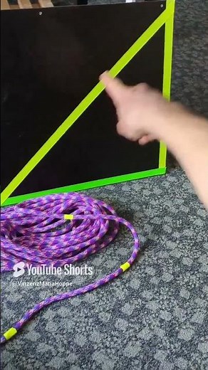 Die Cheops-Pyramide und ihre geheimnisvolle Geometrie / Cheops Pyramid: secret geometry