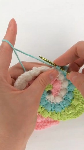 Beautiful Crochet patterns video (27) #reels #tips #crochetreelsplay #howto #crochet #fyp #knitting #knit #crochetreels #crochetdesigner #igcrochet #yarnbender #crochetpatterns #crocheting #crocheter #maker #crochetstitch #crochetlove #crochetinspiration | Crochet Mode