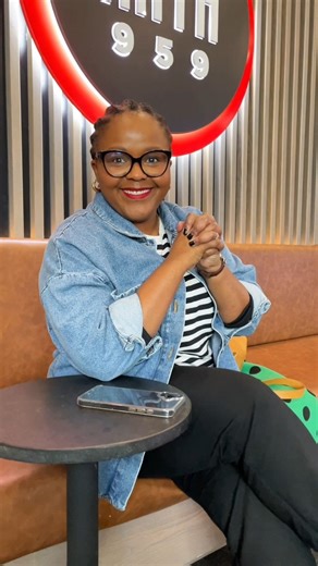 🎙️ Multi-Award-winning jazz artist, Nomfundo Xaluva chats with T-bose on Friday 15 August at 10h00. #MyTop10At10 #TheBestTInTheCity #NomfundoXaluvaOnKaya959 📻 www.kaya959.co.za | Kaya 959