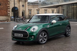 MINI 3ドア/5ドア｜新ブリティッシュレーシンググリーンの写真集 | MINI COOPER Sketch