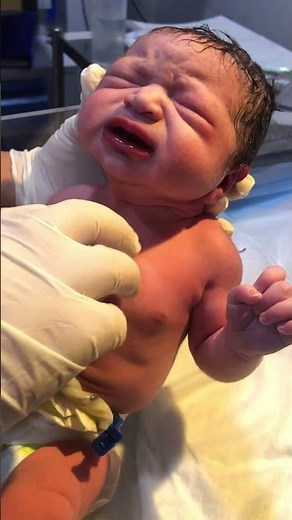 “Adorable Baby 😍❤️ | Sweet Newborn Moments #NewbornBaby #BabyCare”