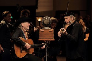 “この100年間の世界を変えた”1920年代ポピュラー・ミュージックのおおきなうねりに迫る4部構成の音楽ドキュメンタリー 映画『アメリカン・エピック』 - otocoto | こだわりの映画エンタメサイト