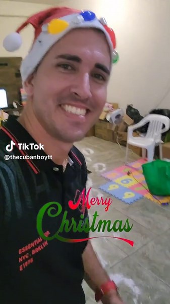 My children's gifts🎁🎄♥️ #christmas #thecubanboytt #family #santaclaus #gift