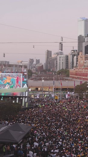 Intense moments from the Socceroos v Argentina FIFA World Cup game on Sunday … heart-in-your-mouth stuff! We were with you all the way, Australia. 💚💛 🎥 Damien Raggatt | Fed Square