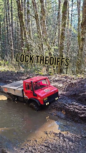 6x6 vs 4x4 #crossrc #rccrawler #6x6 #opendiffs