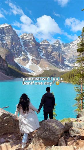 Angelia & Chris Wong | USA Travel Couple on Instagram: "Banff & Lake Louise itinerary 🇨🇦⬇️ Comment “link” for our free blog post! Banff is honestly unreal. The lakes are bright blue, the mountains are massive, and every drive feels like a postcard. We’ve been a couple times now, and it still doesn’t get old. From iconic spots like Moraine Lake to unique waterfalls and cute mountain towns, there’s so much to do in this area. We put together a free Banff & Lake Louise itinerary with exactly what