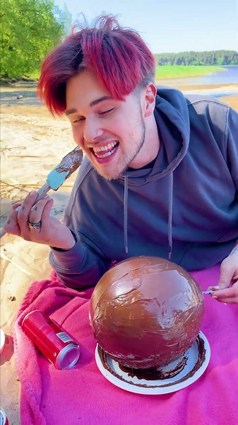 Epic Balloon Cake Surprise! 🎈🍰🤣 #BirthdayBash