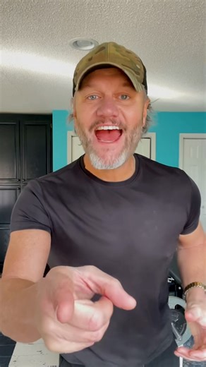 Do yourself a favor and listen to some of the wonderful music of Sandi Patty this morning! | David Phelps