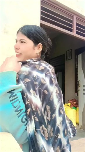 Khushi Verma on Instagram: "Jadugarni 😁😂"