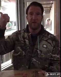 739K views · 15K reactions | Barstool Pizza Review - Hotline Pizza (Providence, RI) | David Portnoy - El Presidente | Facebook