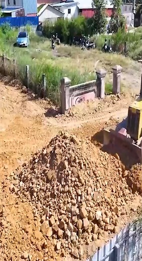 Construction Worker Skills With Bulldozer Operator Pushing Soil Into Low Land #dozer #bulldozer #construction #heavyequipment #operator | Arpunk