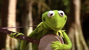 1979 《 Rainbow Connection》出自《The Muppet Movie》（布偶大电影）