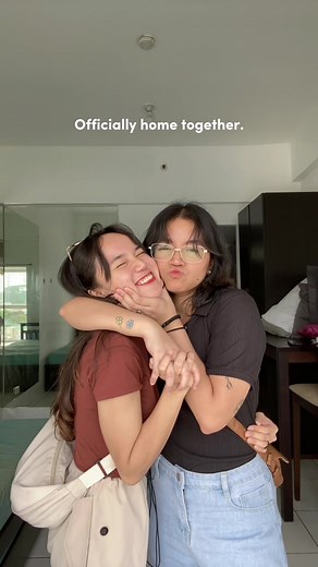 Tuloy ang live in ng mga bading 💅🏻 @chvi #wlw #sapphic