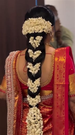 Bridal Trending Hairstyle with Gajra #wedding #bridal #hairstyle #bridetobe #bridalmakeup #viral2026