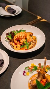 19 reactions | Experience Thai culinary excellence at Noi Thai Cuisine, where Hawaiʻi meets authentic flavors from Thailand. Indulge in mouth-watering dishes crafted by expert chefs in a regal setting. Join us for an uforgettable dining experience that blends tradition with elegance. Located in Building C, Level 3. | Royal Hawaiian Center | Facebook