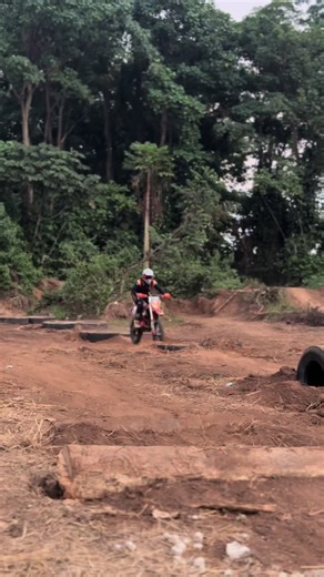 Caídas Graciosas al Aprender a Manejar Moto