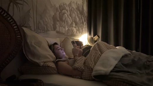 【Roxane】ASMR 晨间日常放松（早午餐、巴拉德和化妆程序）♡