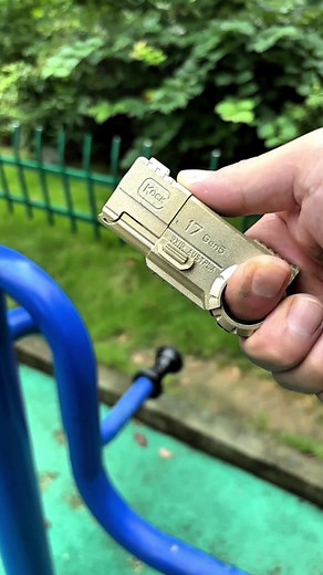 A keychain with soft bulletes #keychain #toys #stressrelief #spinner