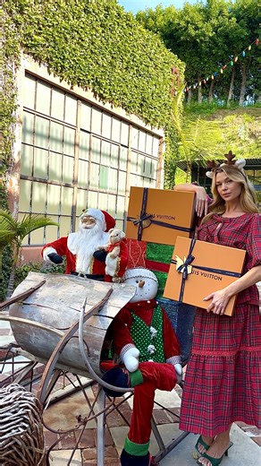 EASEL’S CHRISTMAS RAFFLE 🎄✨ SHOP FROM DEC. 1–25 TO EARN RAFFLE TICKETS! 🎟️ The more you shop, the more chances to win. ⏰ Raffle entry deadline: December 25 at 11:59 PM 🎁 Drawing will be held Friday, December 26 Good luck & happy holidays 🤍 | Easel Online