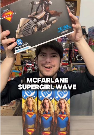 Supergirl, Lobo & Space Hog Unboxing | McFarlane Toys DC Universe
