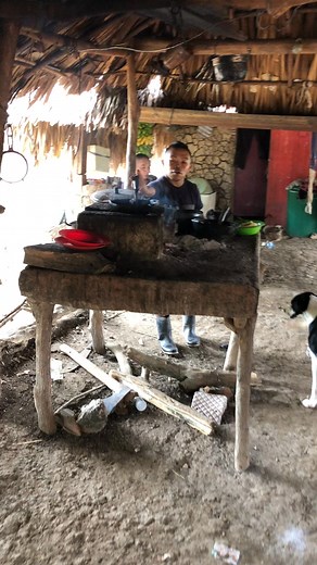 4.1M views · 197K reactions | Campesino que se respete algún día comió de esta manera  #viralreelsシ | Yo soy el traqui | Facebook