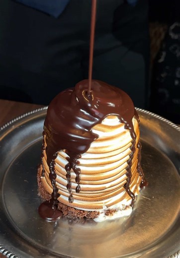 A Unique Dining Experience at Oblix Restaurant