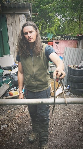 1M views · 292 reactions | Unnecessary eye contact sorry #knots #rope #rigging #ropes #ropeart #skills #skillshare #outdoors #rural #camping #diy #country #fishing #boating #work #crafts #craft #tutorial #rescue #ropeaccess #viralvideos #fun #montage #dock #roperescue #tricks #outdoor #hobby #hobbies | Perry trees | Facebook