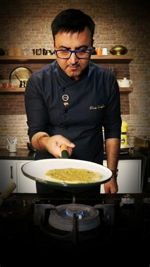 𝑪𝒉𝒆𝒇 𝑽𝒊𝒌𝒂𝒔 𝑪𝒉𝒂𝒘𝒍𝒂 on Instagram: "Tried making millet parathas on the Cumin Co. No. 10 Roti Tawa for the first time and honestly, I was so impressed. Even without seasoning it, the parathas didn’t stick at all - it flipped so easily 🤌 Because the heat was evenly distributed across the tawa, the parathas cooked with a perfectly uniform colour and crispness. Plus, it retains heat beautifully, so it saved me a lot of time too and came out looking so beautiful @cuminco_india #CuminCo 