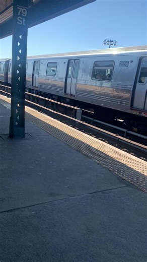 Express D train leaving 79 street