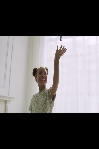 Hatchimals Pixies, Crystal Flyers Starlight Idol Magical Flying Pixie Toy Doll with Lights.