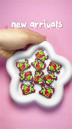 3D Cute White Rabbit Bunny Holds a Carrot Silicone Focal Beads