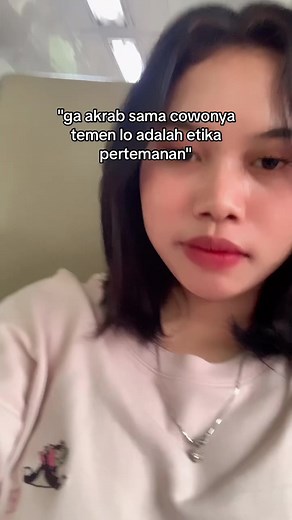 bener ga mbak sri? masa punya temen sendiri main di embat aja.