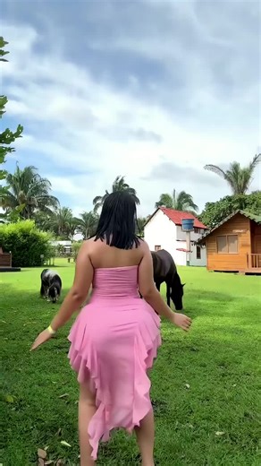 Bored 😐 #bored #athome #dance #fyp | dance