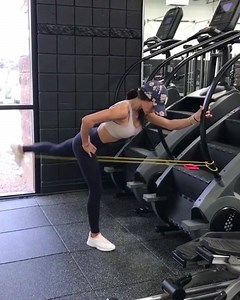 45K views · 507 reactions | The Ultimate Stairclimber Workout  1. 60seconds each side 2. 20 reps each side 3. 60seconds 4. 20 reps each side 4-6 rounds  By Alexia Clark | Fitness Tips & Tricks | Facebook