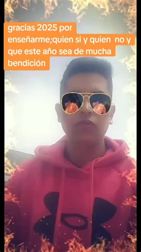 Videos de Tik Toker (@rubenchulloquilla) con “feliz año nuevo - plantillas variables”