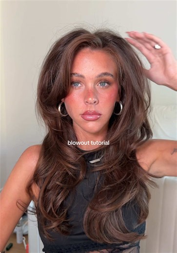 hair roller tutorial is up too 😘🤝 #fyp #relatable #hairtutorial #hairstylist #blowoututorial @Kitsch @Dae Hair