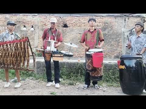 Angklung tradisional - juragan empang