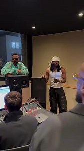 1.6K views · 81 reactions | Diamond Platnumz wakiwa Na fally pupa Na simi studioni Kule jijini Paris ufaransa #fb #UNYAMA #fbreelsfypシ゚viral #fypシ゚viralシfypシ゚ | Celebrities daily news | Facebook